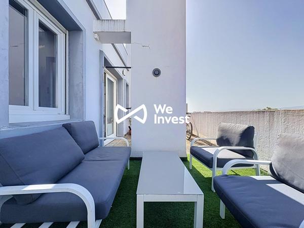 Appartement T2 avec terrasse panoramique et vue Pyrénées en centre-ville de Pau  Situé au 7ᵉ et dernier étage avec ascenseur, en plein cœur du centre-ville de Pau, ce superbe
