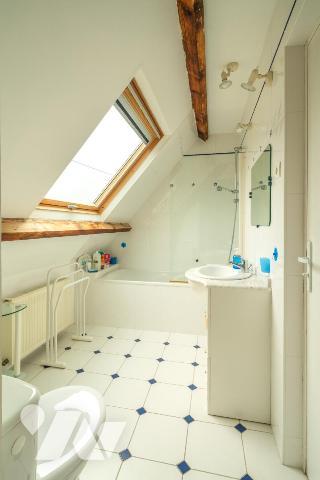 Face mer, maison 4 chambres, garage, jardin