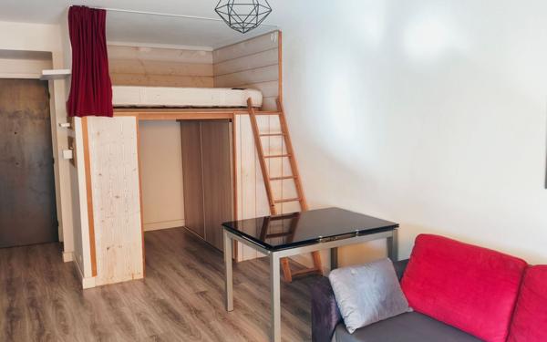 Appartement à louer    1 pièce •  Villeneuve-Loubet