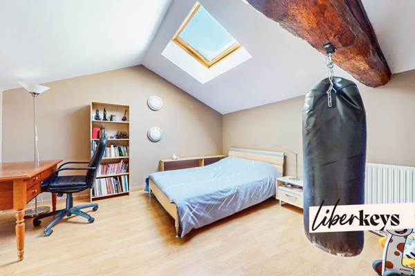 Spacieuse maison familiale de 240 m² avec jardin arboré et piscine – Chazay-d’Azergues