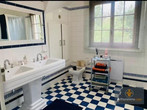 Vente                                                      Maison
                        
                     5 pièces                      140 m2                     à Beauvais