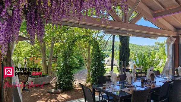 VILLEREST  -  RESTAURANT 160 COUVERTS, TERRASSE