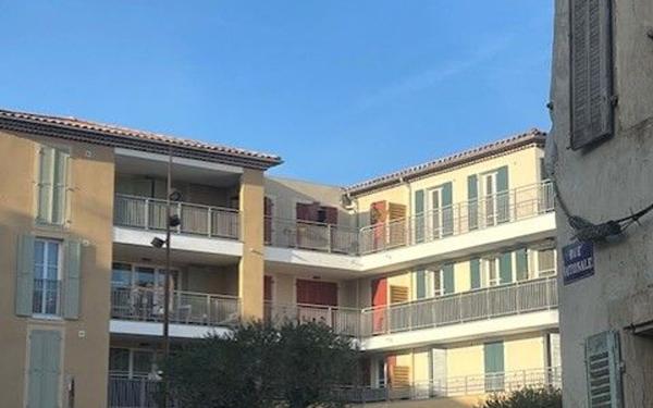 Appartement à vendre    2 pièces • 48,55 m2 Ollioules