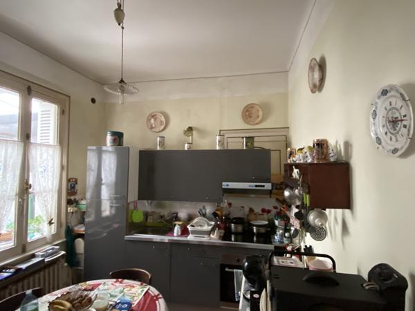 Tours (37000) Charmante maison avec dépendances