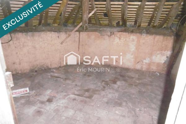 Cette belle maison familial avec beaucoup de potentiel.