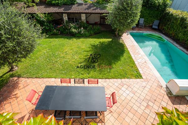 Maison Le Pecq - 8 pièces - 207 m² Le pecq Maison Le Pecq - 8 pièces - 207 m² Le pecq