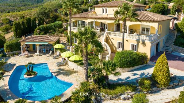 Villa offrant une belle vue mer + F3 indépendant