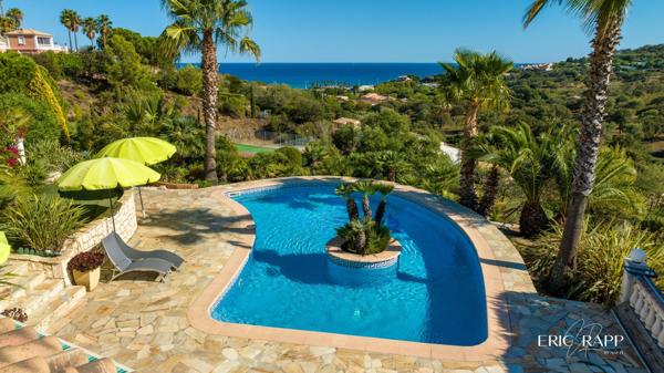 Villa offrant une belle vue mer + F3 indépendant