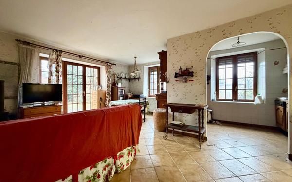 Maison à vendre    4 pièces •  Esprels