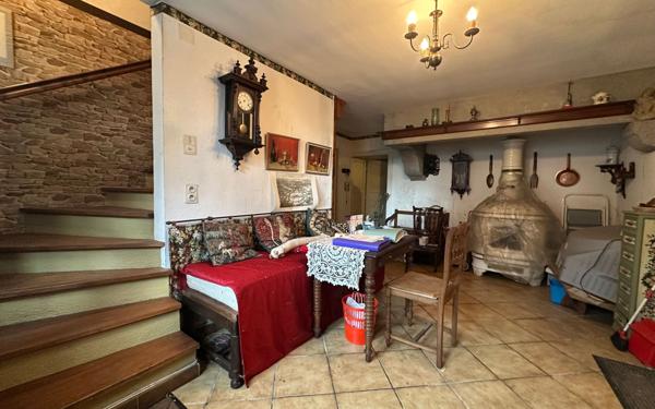 Maison à vendre    4 pièces •  Esprels