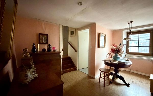 Maison à vendre    4 pièces •  Esprels