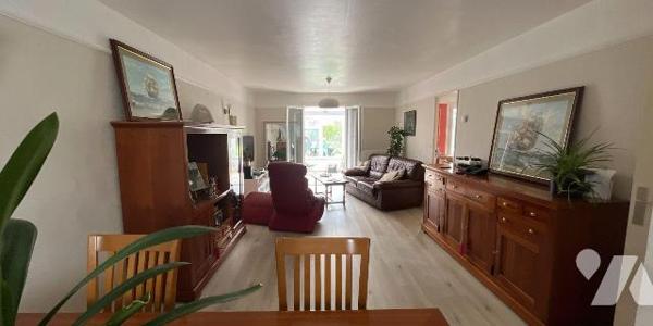 A vendre - Châlons-en-Champagne - Maison T6 de 97 m² 

Secteur Croix Jean-Robert, à proximité...