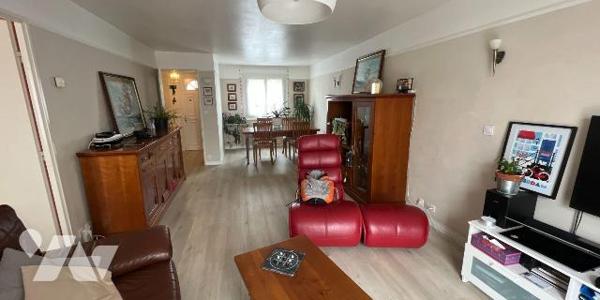 A vendre - Châlons-en-Champagne - Maison T6 de 97 m² 

Secteur Croix Jean-Robert, à proximité...