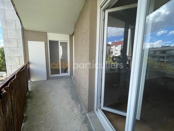 Vente
                Appartement80 m² - 4 Pièces -
                    CENON (33150)