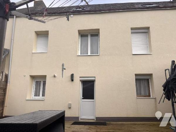BAISSE DE PRIX :
A VENDRE à CAYEUX SUR MER, à proximité de la Mer, sympathique maison rénovée,...