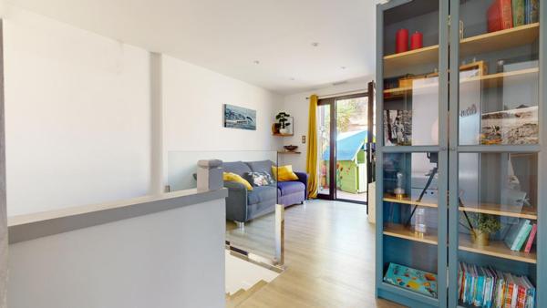 Belle Vue sur les montagnes, garage et piscine