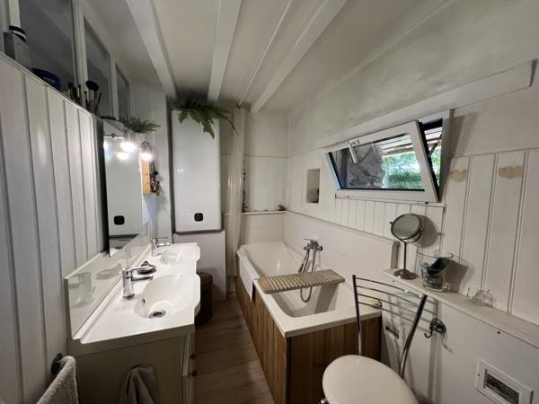 Bayeux (14400) Maison T5 de 120m2 - Terrain 1 950m2