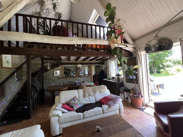 Bayeux (14400) Maison T5 de 120m2 - Terrain 1 950m2