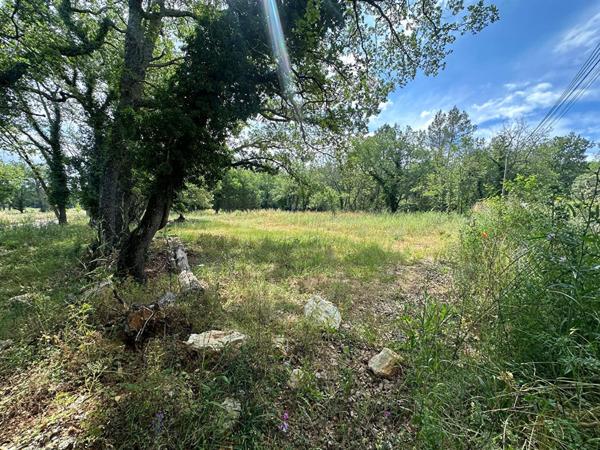 Achat terrain Tourrettes - 2256 m² - 295 000 €