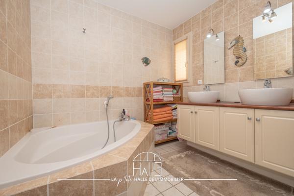 Maison 6 pièces - 146 m² Exclusivité efficity