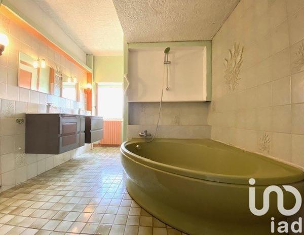 Maison 8 pièces de 229 m² à Les Monthairons (55320)