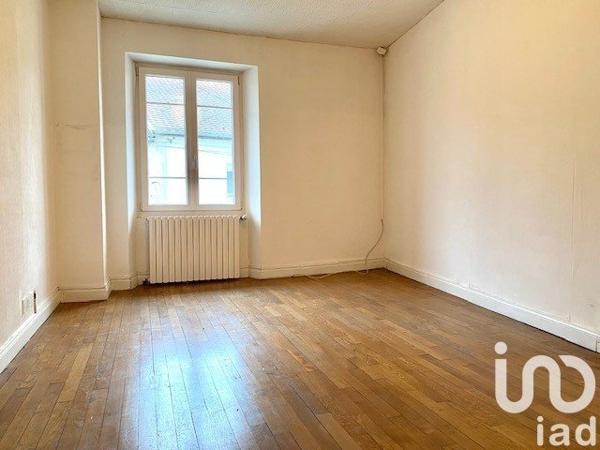 Maison 8 pièces de 229 m² à Les Monthairons (55320)