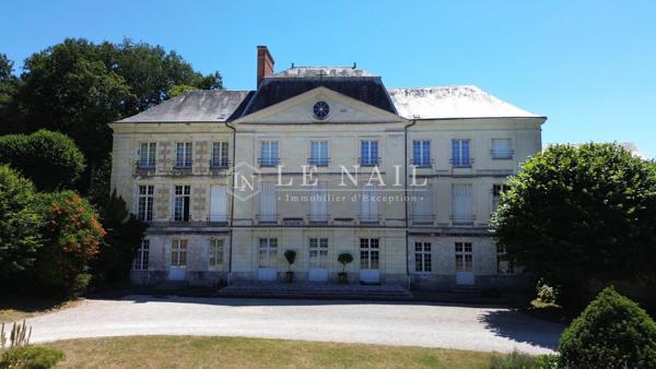Château des XVe, XVIe et XVIIe siècles au cœur d'un parc de 16 hectares proche de Blois