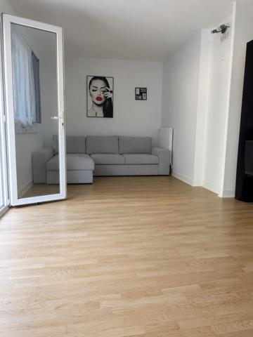 Appartement
                                                                                                                                                                                                                                                                                                                        3 pièce(s)                                                                                                                                                                                                          2 chambre(s)                                                                                                                                                                                                          69  m²