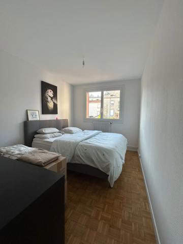 Appartement
                                                                                                                                                                                                                                                                                                                        3 pièce(s)                                                                                                                                                                                                          2 chambre(s)                                                                                                                                                                                                          69  m²