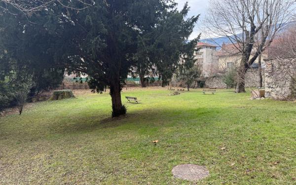 Appartement à vendre    4 pièces • 74,22 m2 Saint-Martin-le-Vinoux