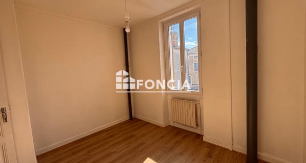 Location Appartement 3 pièces 47.11 m² - Casteljaloux 47700