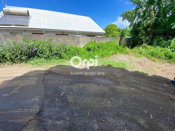 Terrain à vendre    Saint-Pierre