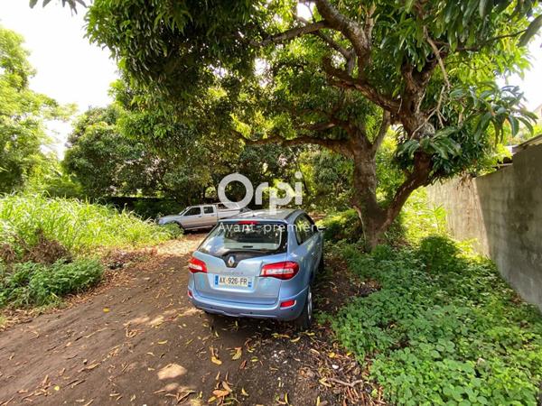 Terrain à vendre    Saint-Pierre