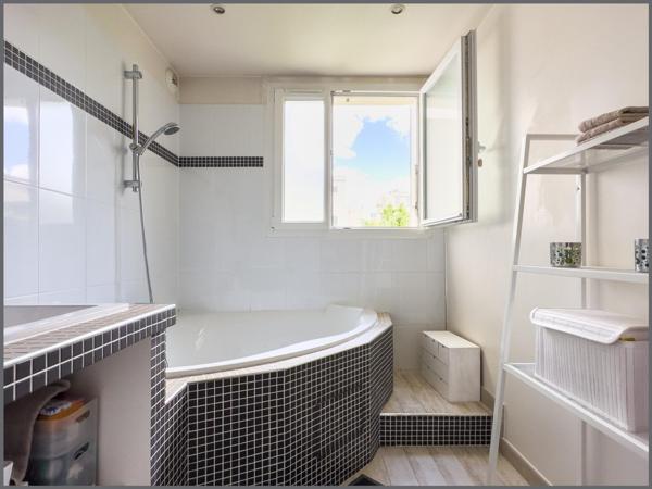 Appartement familial de 5 chambres - proche Gare de Courbevoie