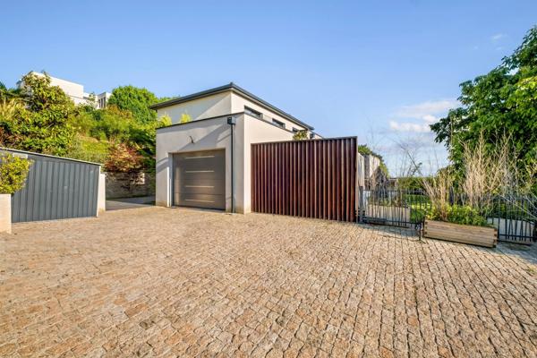 Maison 175m2 - 900m2 de terrain - Piscine - Garage