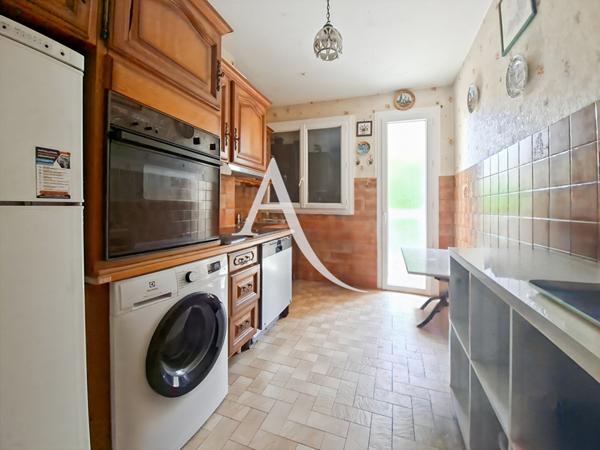 A vendre appartement 3 pièces traversant - Cannes secteur Broussailles - Parking et cave