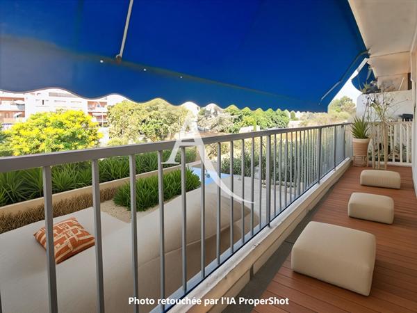 A vendre appartement 3 pièces traversant - Cannes secteur Broussailles - Parking et cave