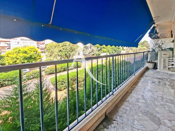 A vendre appartement 3 pièces traversant - Cannes secteur Broussailles - Parking et cave