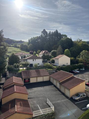 AURILLAC (150000) 4 pièces  Dernier Etage