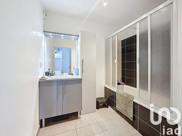 Appartement à vendre 4 pièces 84 m² Nîmes