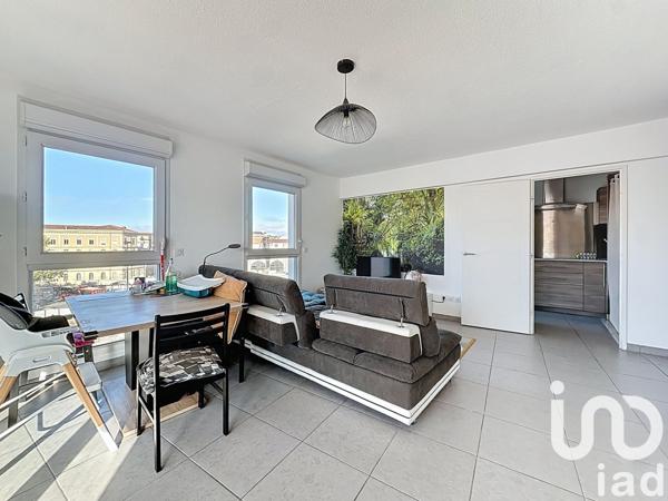 Appartement à vendre 4 pièces 84 m² Nîmes
