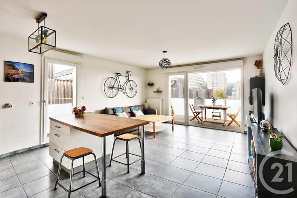 Appartement F3 à vendre  3 pièces - 72,20 m2 RILLIEUX LA PAPE - 69