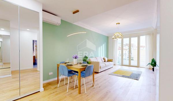 NICE - PLACE FRANKLIN : MAGNIFIQUE 3 PIÈCES TRAVERSANT AVEC BALCON