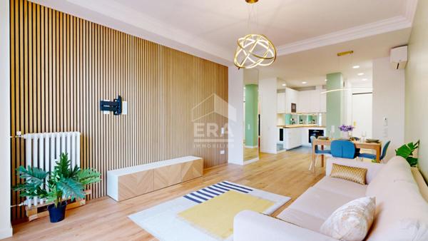 NICE - PLACE FRANKLIN : MAGNIFIQUE 3 PIÈCES TRAVERSANT AVEC BALCON