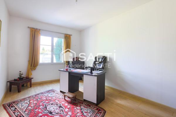 3 suites parentales, terrain piscinable, garage