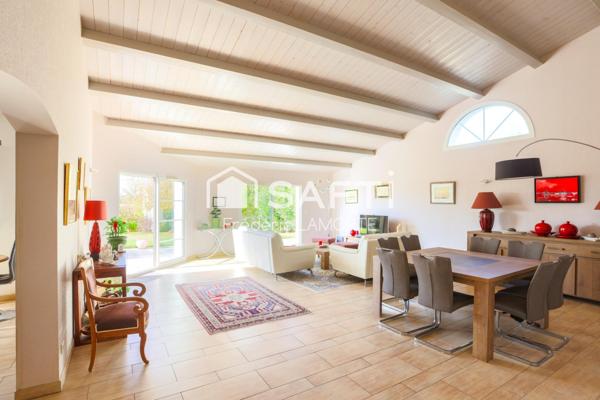 3 suites parentales, terrain piscinable, garage