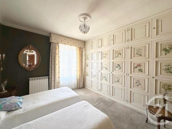 Immeuble à vendre  522,19 m2 HENDAYE - 64