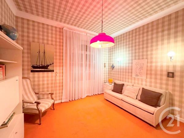 Immeuble à vendre  522,19 m2 HENDAYE - 64