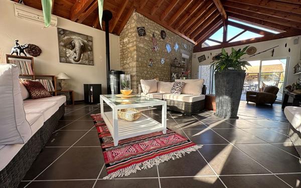 Maison à vendre    6 pièces • 236 m2 Magny-en-Vexin