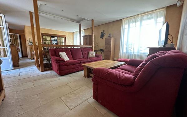 Maison à vendre    6 pièces • 236 m2 Magny-en-Vexin